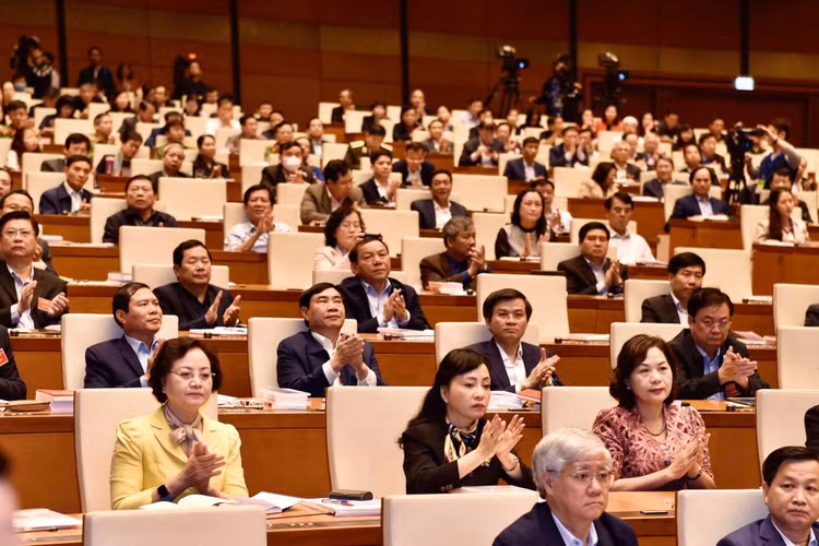 Năm Ủy viên Bộ Chính trị quán triệt Nghị quyết Đại hội XIII đến hàng triệu đảng viên