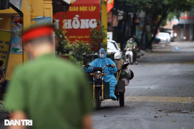 Toàn cảnh điểm nóng có 41 ca dương tính tại phường Giáp Bát - 7