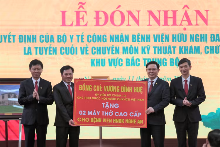 benh vien tuyen cuoi Bac Trung Bo anh 2
