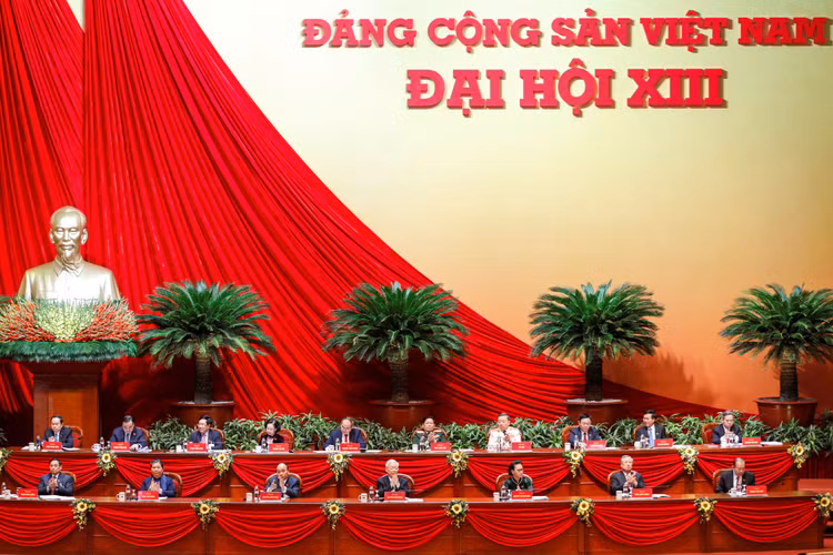 Đoàn Chủ tịch Đại hội XIII của Đảng.