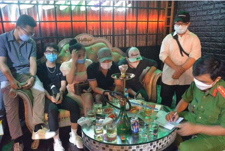 to-cong-tac-kiem-tra-lap-bien-ban..jpg