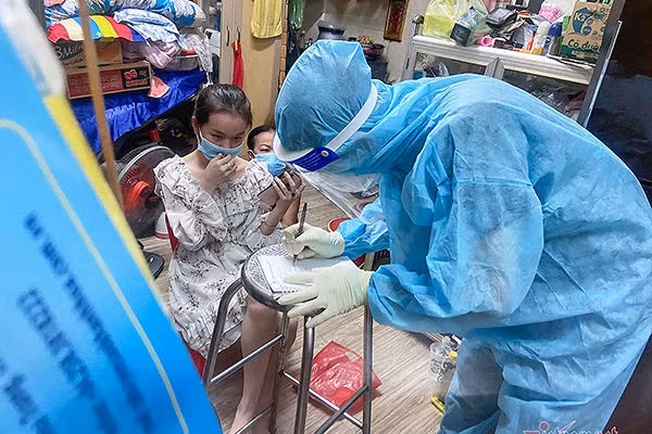 Tình nguyện viên ở TP.HCM hỗ trợ 7-10 F0 tại nhà mỗi ngày