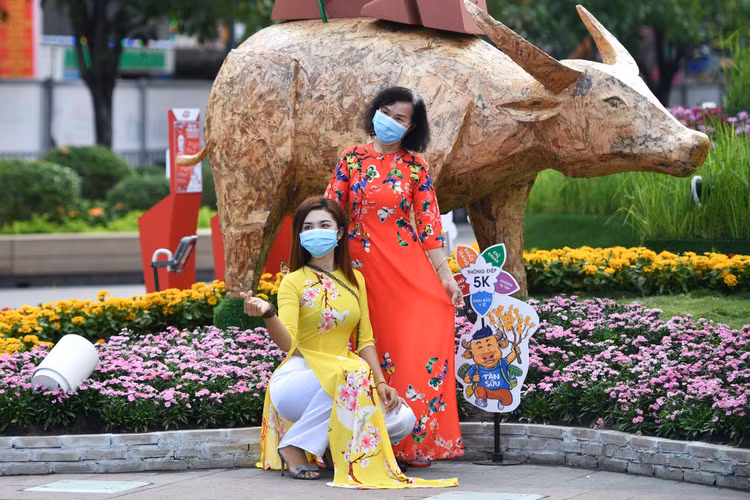 duong hoa Nguyen Hue 2021 anh 8