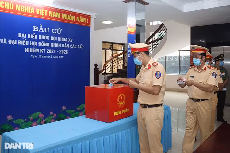 Toàn cảnh 69 triệu cử tri cả nước tham gia Ngày hội non sông - 28