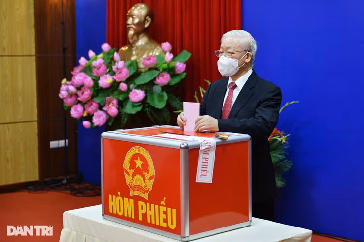 Toàn cảnh 69 triệu cử tri cả nước tham gia Ngày hội non sông - 2