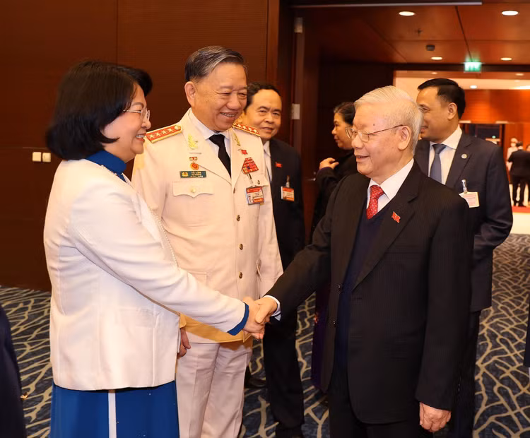 dai hoi xiii hop phien tru bi anh 3