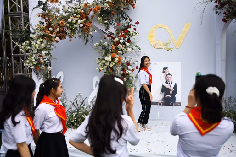 Đám cưới Phan Mạnh Quỳnh, Phan Mạnh Quỳnh, Huỳnh Khánh Vy ảnh 25 Dam cuoi Phan Manh Quynh, Phan Manh Quynh, Huynh Khanh Vy anh 25