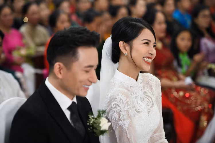 Đám cưới Phan Mạnh Quỳnh, Phan Mạnh Quỳnh, Huỳnh Khánh Vy ảnh 10 Dam cuoi Phan Manh Quynh, Phan Manh Quynh, Huynh Khanh Vy anh 10