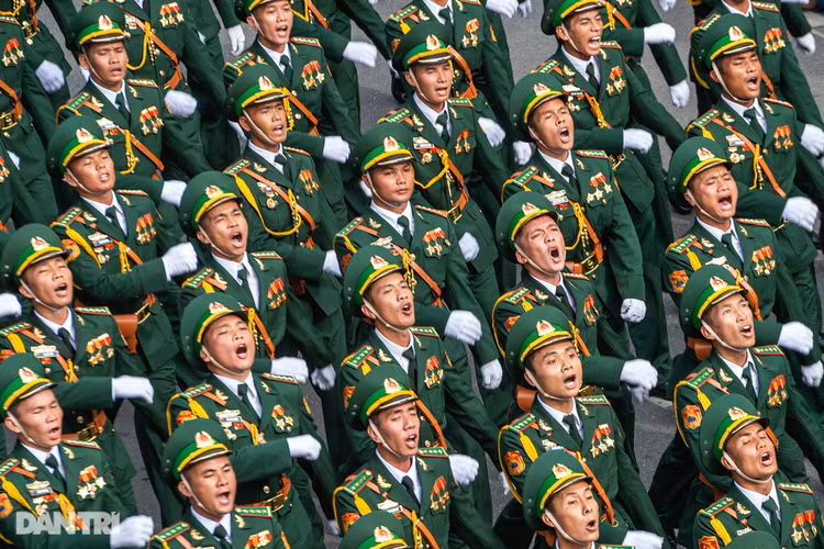 Ngắm Lễ diễu binh hùng tráng, rộn ràng đường phố Thủ đô dịp Quốc khánh 2015 - 26