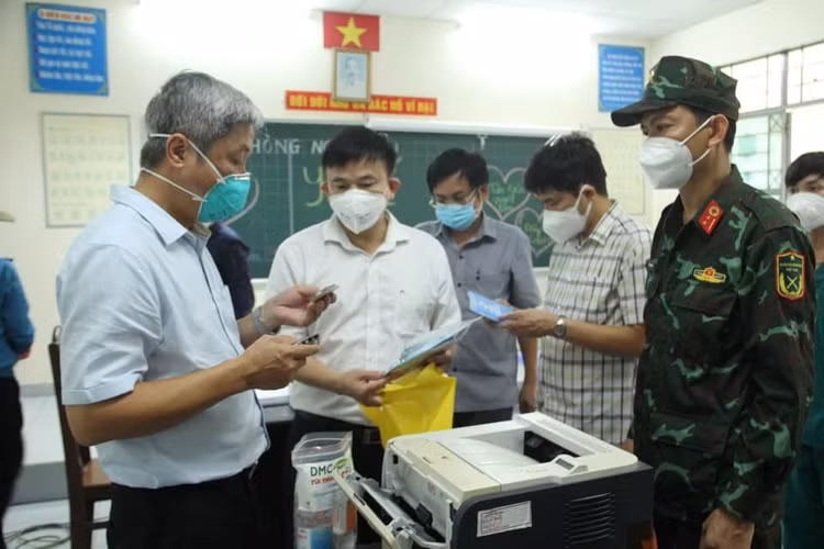 Cần đảm bảo thời gian nghỉ sau khi kết thúc ca trực cho nhân viên y tế, không để làm việc liên tục trong thời gian dài mà không có ngày nghỉ.