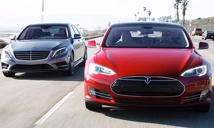 tesla-1-2686-1636623437.jpg