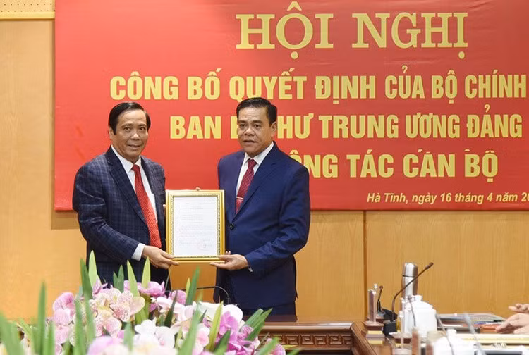 tan pho bi thu Ha Tinh anh 1