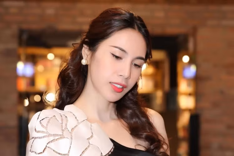 Thủy Tiên xin lỗi và gửi trả 30 triệu từ thiện cho khán giả chuyển nhầm - 2