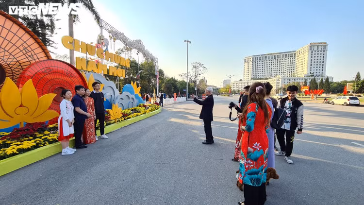 TRỰC TIẾP: Người dân cả nước chờ đón năm mới Tân Sửu 2021 - 23