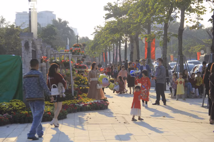 TRỰC TIẾP: Người dân cả nước chờ đón năm mới Tân Sửu 2021 - 8