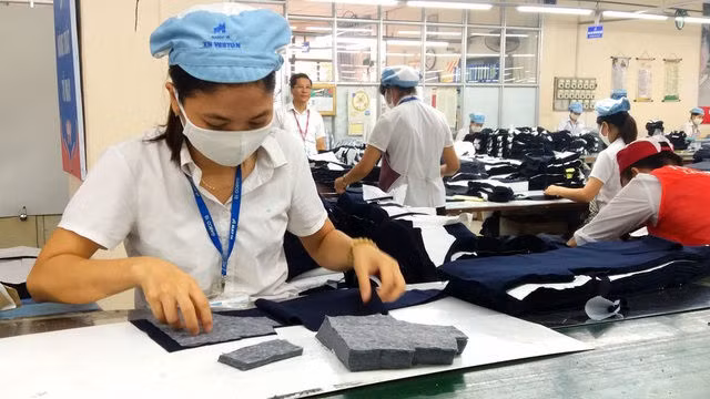 Dự thảo Luật BHXH sửa đổi: Có thể lĩnh lương hưu chỉ sau 10 năm đóng BHXH - 2