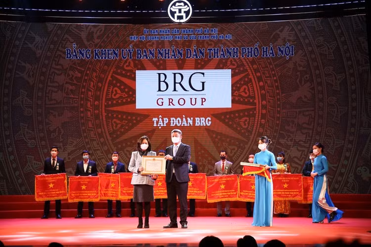 01-dn-thang-long-brg.jpg