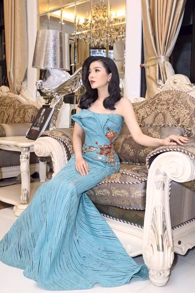 le-quyen-biet-thu-trieu-do.jpg