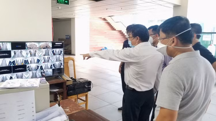 Bộ Y tế đề xuất phương án chống lây nhiễm chéo trong khu cách ly tập trung tại TP.HCM ảnh 1