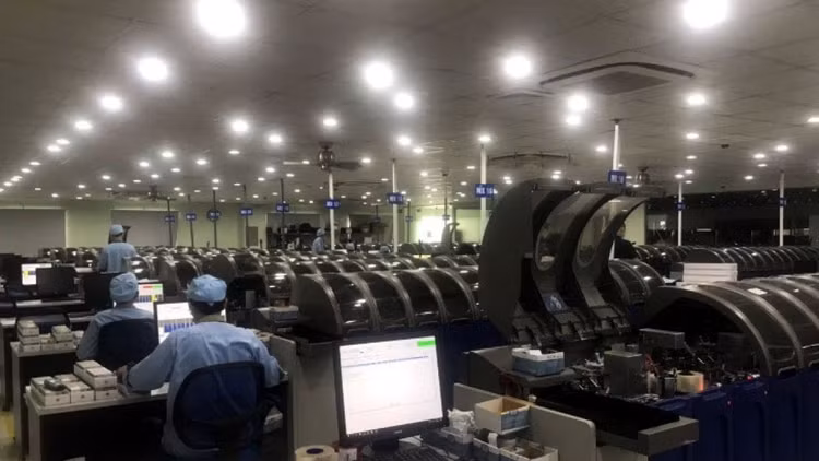 Căn cước công dân gắn chip sẽ đăng nhập và sử dụng hàng nghìn dịch vụ ảnh 1 (Ảnh minh họa)