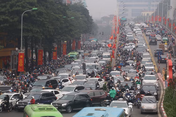 Giao thông ùn tắc ngày đầu tuần ảnh 4