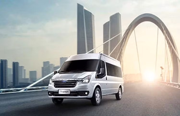 ford-transit-moi.jpg
