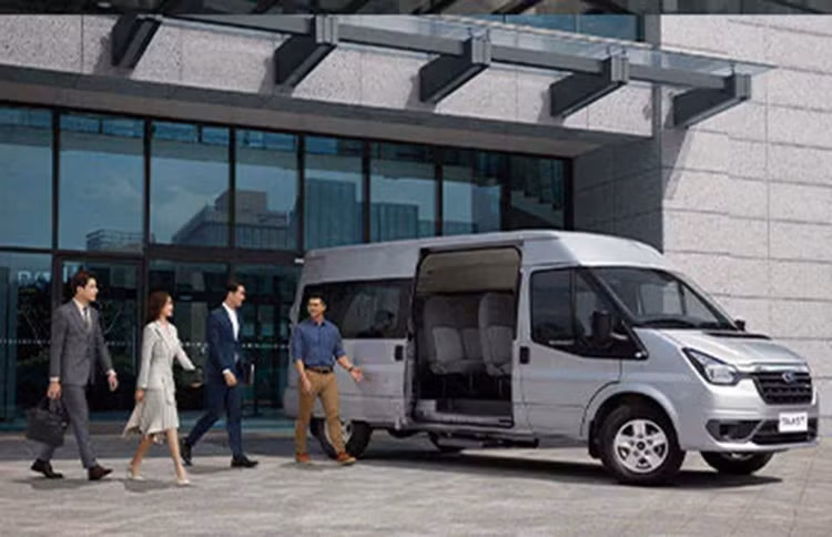 ford-transit-moi-1.jpg