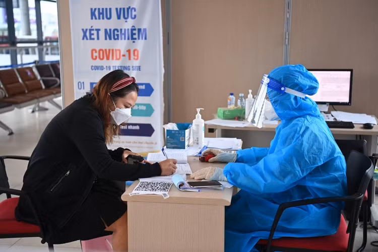 ha-noi-giam-sat-nguoi-ve-tu-vung-dich.jpeg