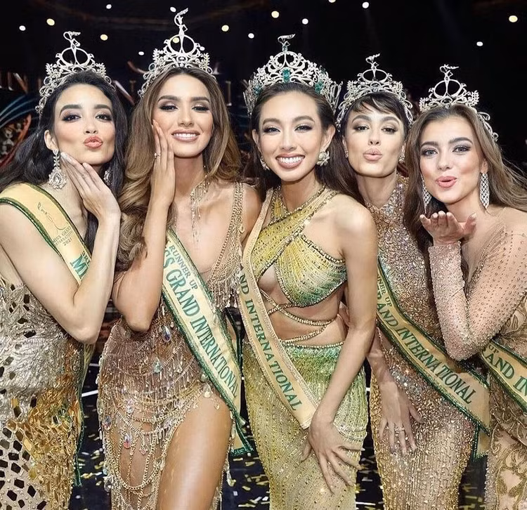 thuy-tien-dang-quang-miss-grand-international-2021-27.jpg