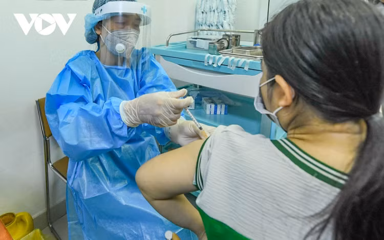 Hà Nội tiêm vaccine Covid-19 cho hơn 1.000 thai phụ ảnh 14
