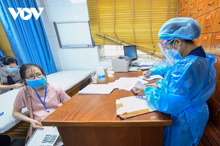 Hà Nội tiêm vaccine Covid-19 cho hơn 1.000 thai phụ ảnh 16