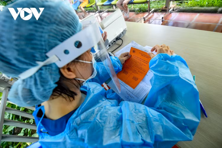 Hà Nội tiêm vaccine Covid-19 cho hơn 1.000 thai phụ ảnh 12