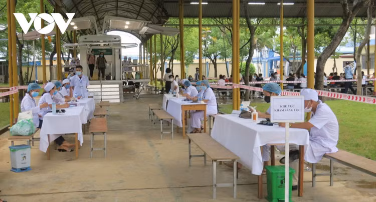 Hải Phòng xem xét ưu tiên đi lại, sản xuất với những người đã tiêm đủ 2 mũi ảnh 1 Hải Phòng xem xét ưu tiên đi lại, sản xuất với những người đã tiêm đủ 2 mũi ảnh 1