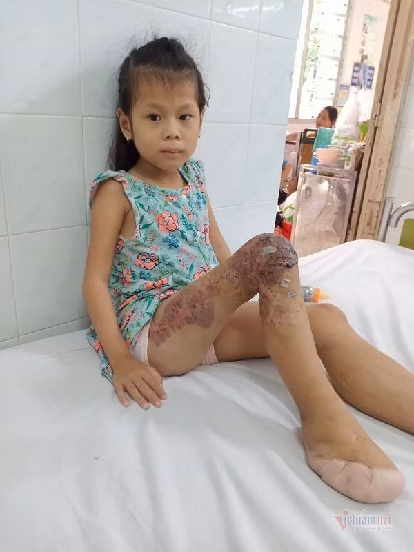 Nước mắt ngậm ngùi ngày cuối năm