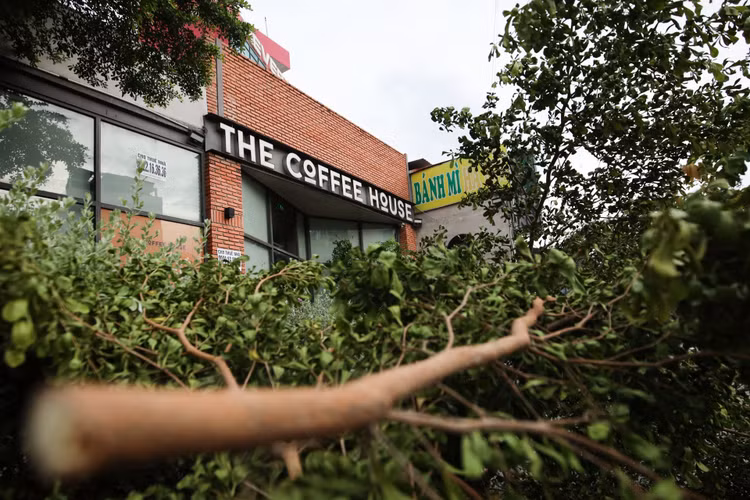 Chuoi cafe dau tien mo lai o TP.HCM anh 10
