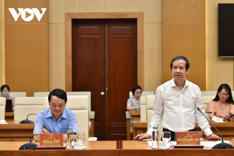Cần đổi mới phương pháp dạy học phù hợp với đặc điểm học sinh dân tộc ảnh 1