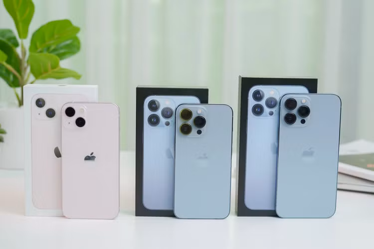 Giá iPhone 13 Pro Max xách tay giảm 10 triệu đồng sau 3 ngày về Việt Nam - 2