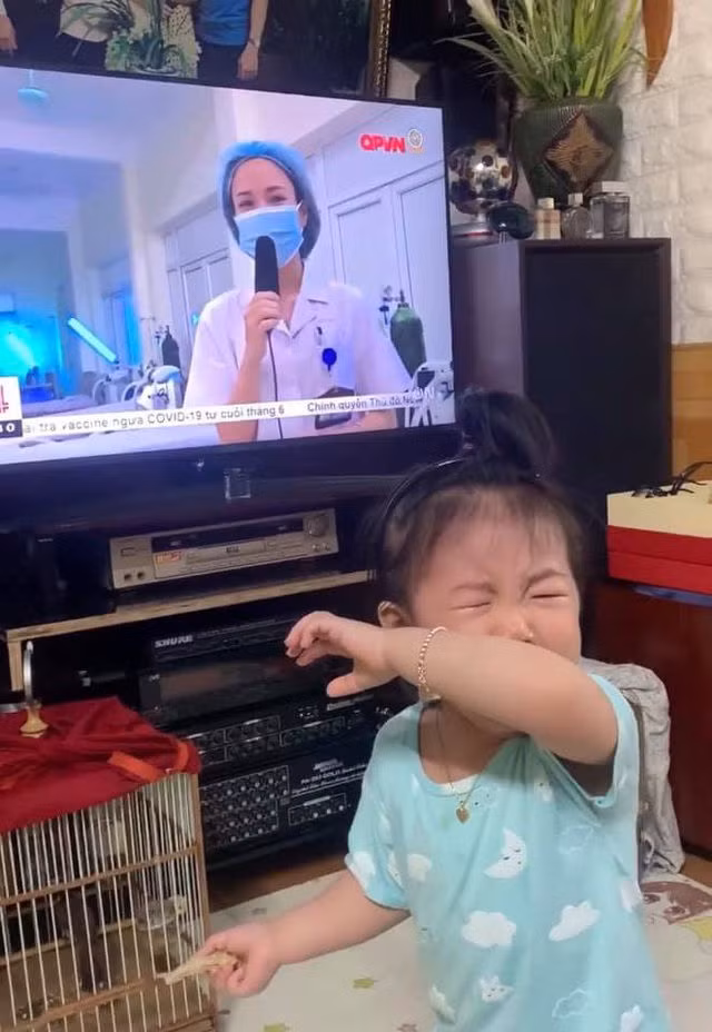 Những hình ảnh trẻ thơ trước đại dịch Covid-19 gây xúc động lòng người - 3