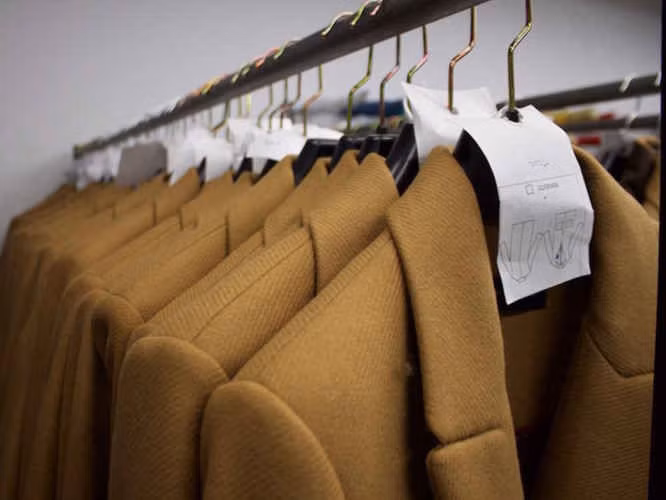 Ảnh độc bên trong nhà máy sản xuất lớn nhất của Zara - Hình 18 Anh doc ben trong nha may san xuat lon nhat cua Zara-Hinh-18
