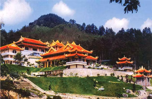 Khu di tích thắng cảnh Tây Thiên.