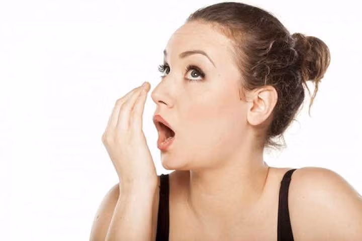 Vị lạ trong miệng vào buổi sáng thức dậy