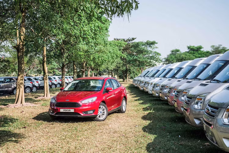 /Uploaded/khds.1cdn.vn/2018/09/16/ford-fiesta-duoc-giam-den-50-trieu-dong-2.jpg