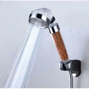 Cẩn trọng rước độc&nbsp;từ vòi hoa sen nano ảnh 1