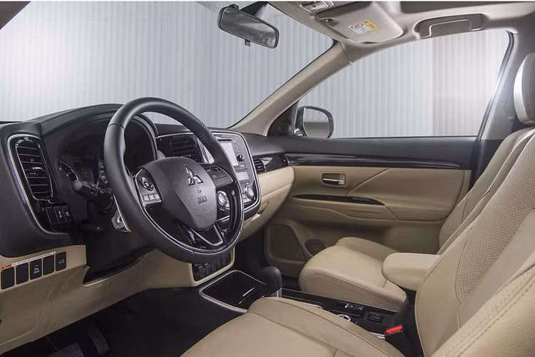/Uploaded/khds.1cdn.vn/2018/09/16/mitsubishi-outlander-2018-1.jpg