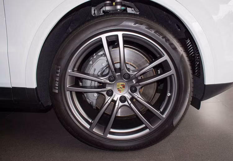 /Uploaded/khds.1cdn.vn/2018/09/16/ngam-porsche-cayenne-s-2018-gia-77-ty-dong-o-ha-noi-9.jpg