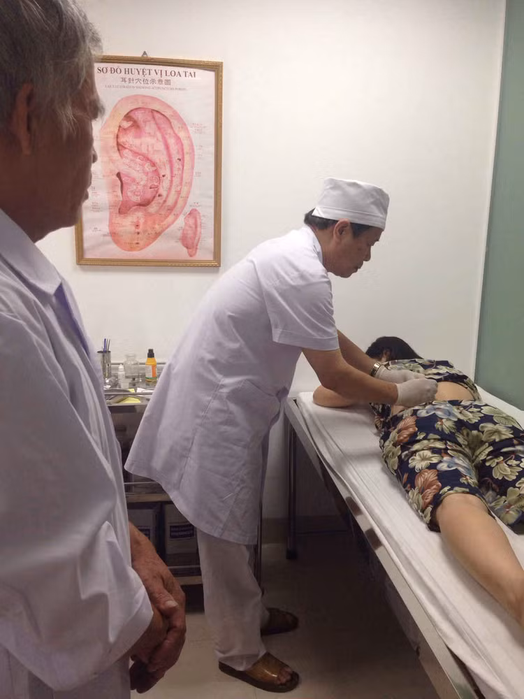 đau cột sống