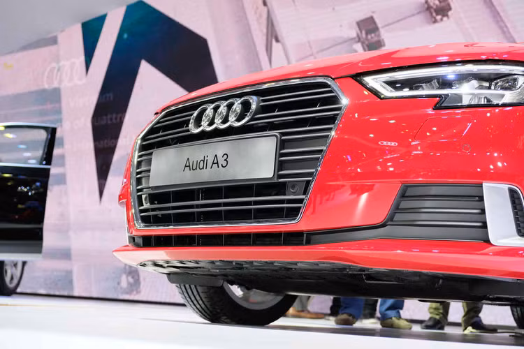 /Uploaded/khds.1cdn.vn/2018/09/16/audi-a3-sportback-2.jpg