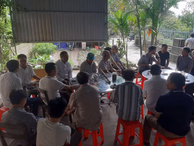  Vụ 39 người chết ở Anh: 31 gia đình báo mất liên lạc với người thân - Ảnh 1.