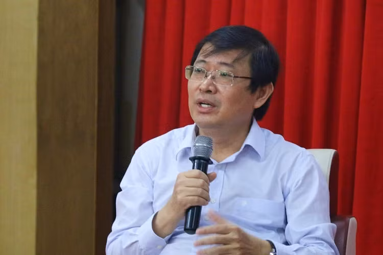 Học sinh giỏi ở Anh về Việt Nam bị đánh giá là chậm tiến