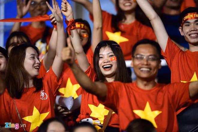 Ha Campuchia 4-0, U22 Viet Nam vao chung ket SEA Games hinh anh 12 